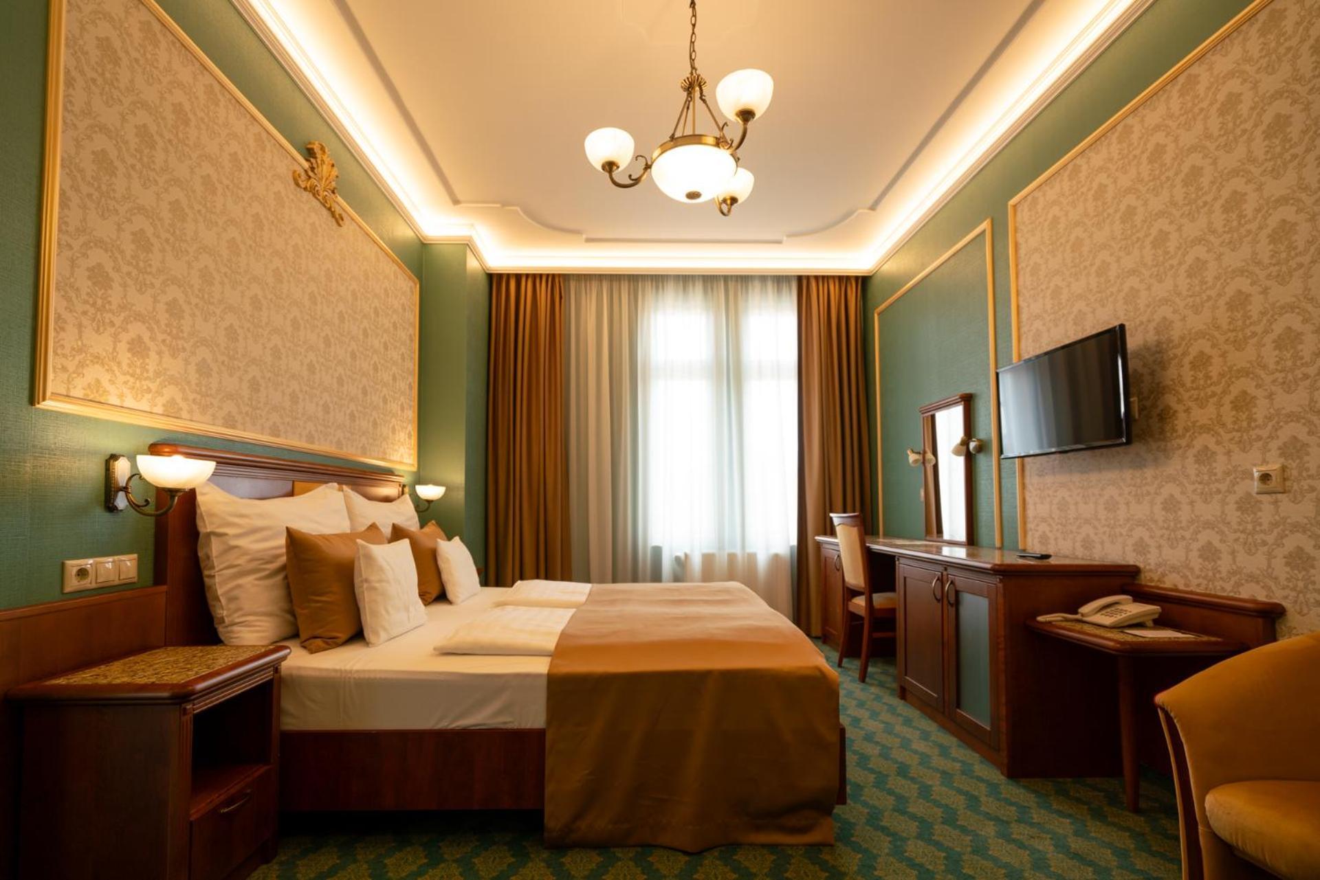 Elizabeth Hotel Gyula Exterior foto
