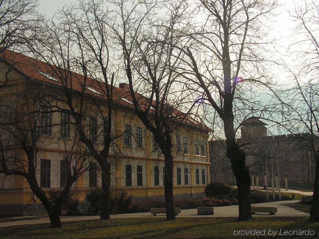 Elizabeth Hotel Gyula Exterior foto